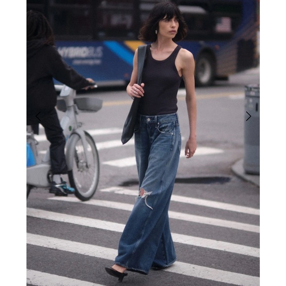NWT AMO Indira Low Rise Wide Leg Oversized Distressed Jean Size 27 in Lasting - Picture 1 of 10